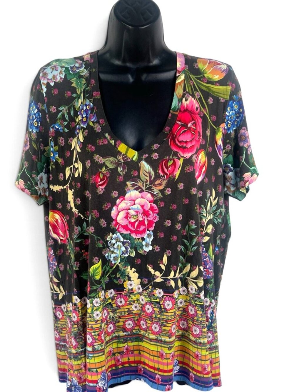Johnny Was  Janie Favorite Relaxed Tee siz Large Floral Print